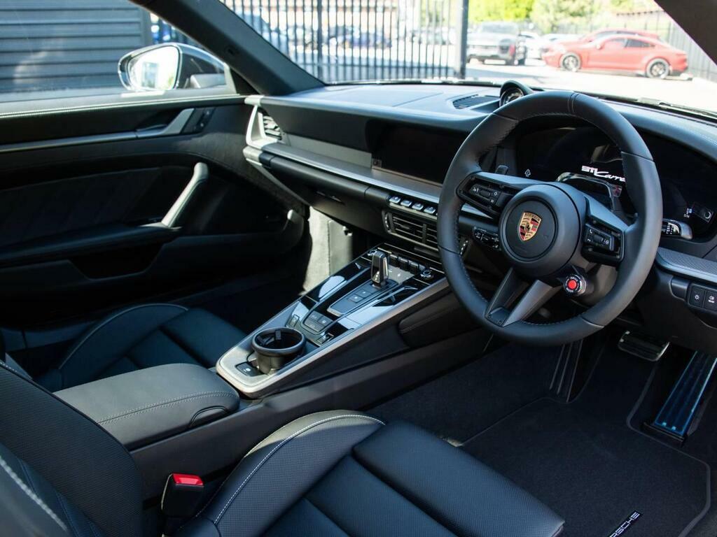 Porsche 911 Exeter #4