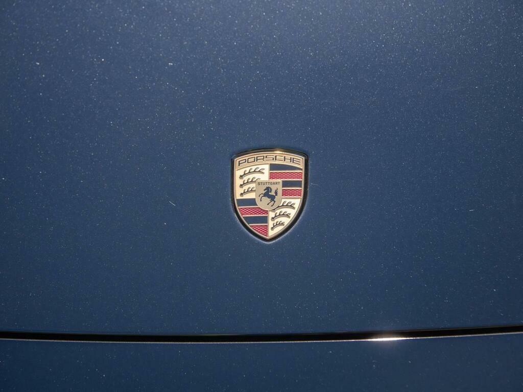 Porsche 911 3.6 996 Gt3 Coupe 328 Gkm, 381 Silver #56