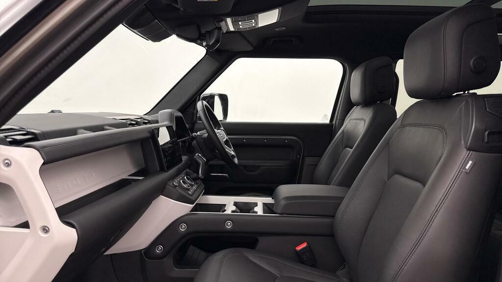 Land Rover Defender 90 3.0 D350 X-dynamic Hse Silver #3