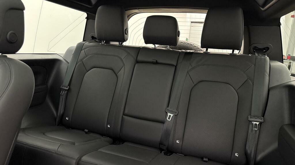 Land Rover Defender 90 3.0 D350 X-dynamic Hse Silver #4