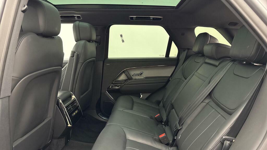 Land Rover Range Rover Sport 3.0 D300 Dynamic Se Grey #4