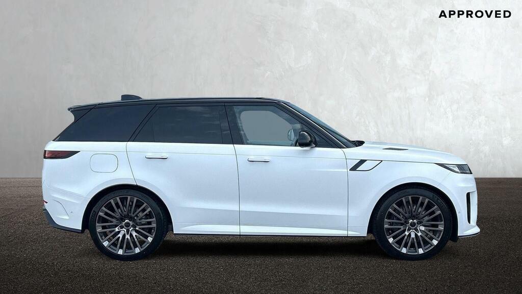 Land Rover Range Rover Sport 4.4 P635 V8 Sv White #5