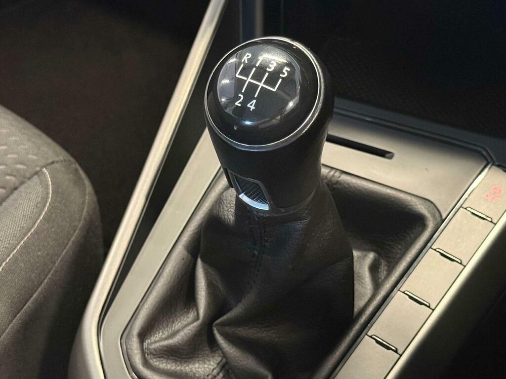 Volkswagen Polo Se Silver #3