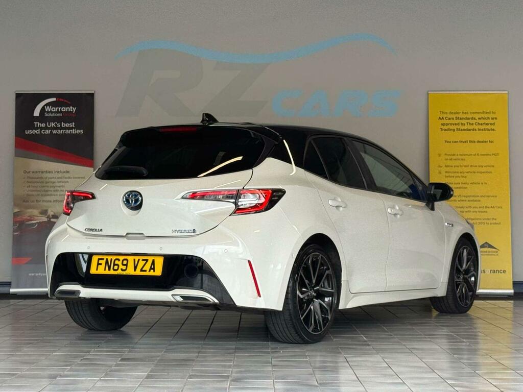 Toyota Corolla Excel #5