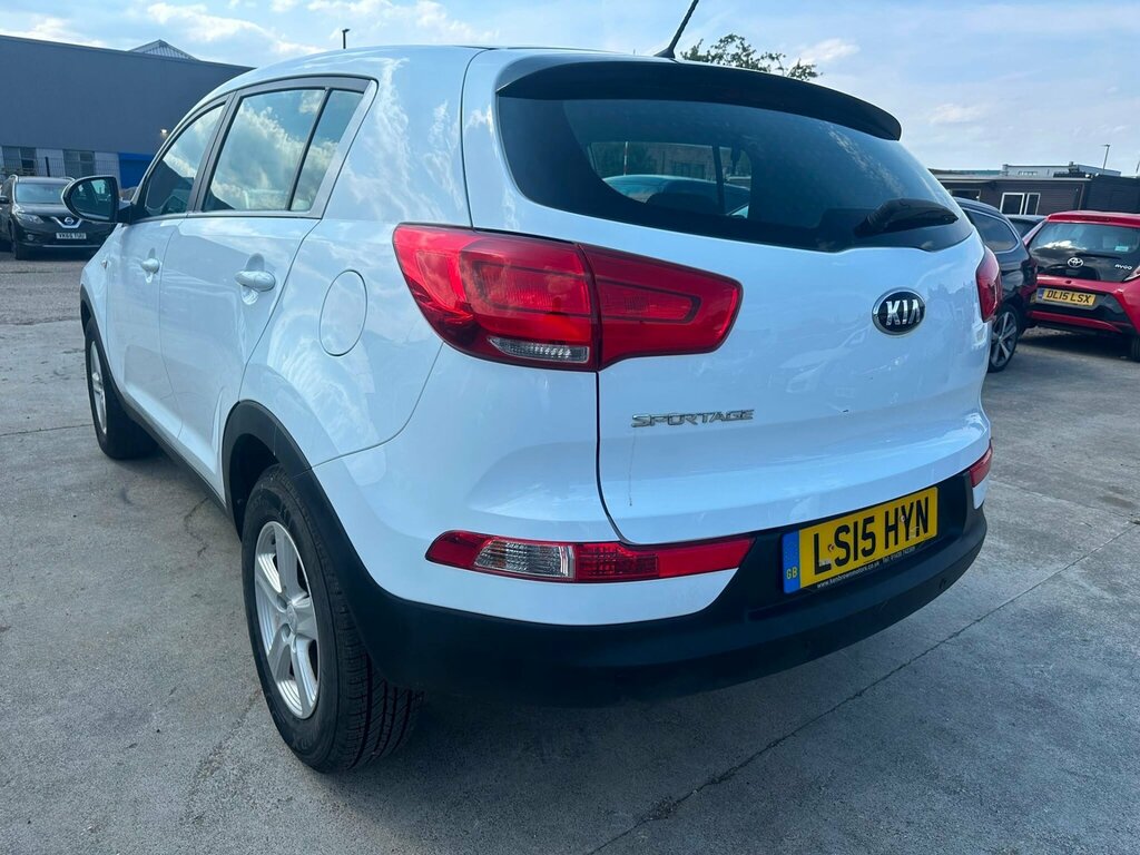 Kia Sportage 1.6 Gdi 1 2Wd Euro 5 LS15HYN White #6