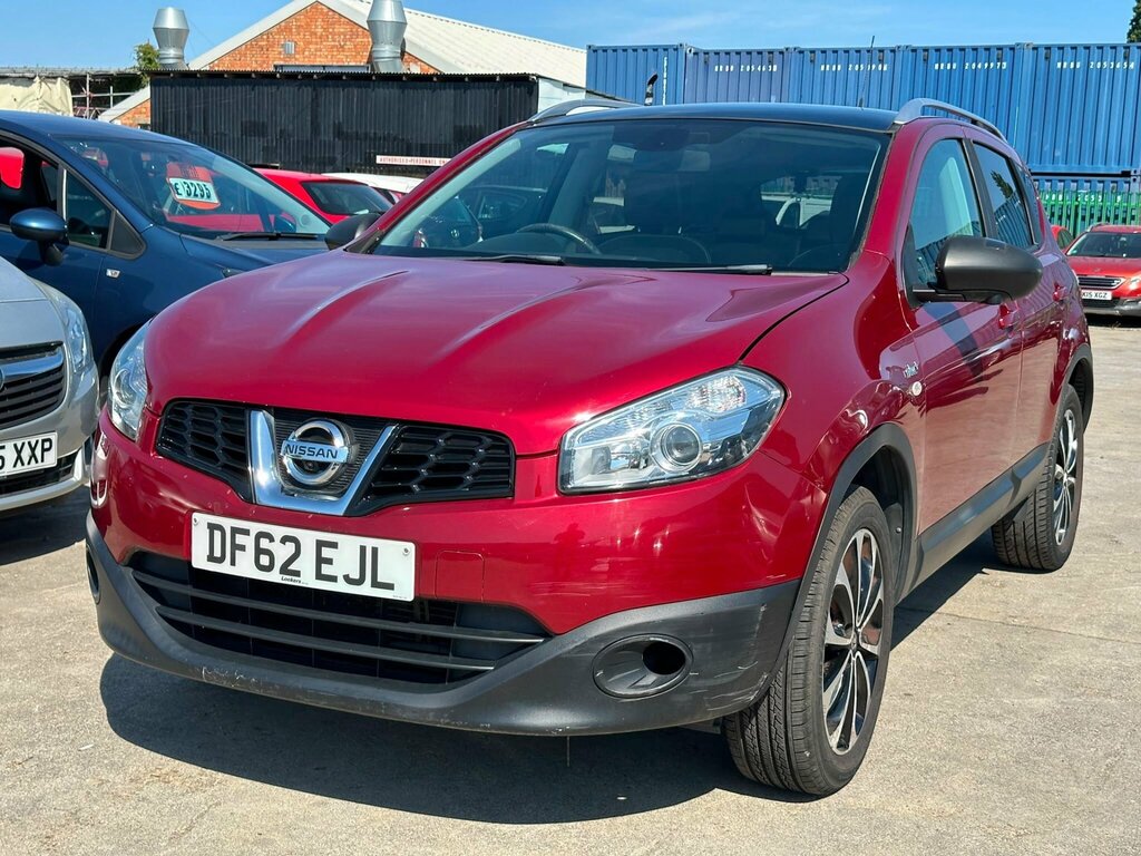 Nissan Qashqai 1.6 N-tec Cvt 2Wd Euro 5 Red #2