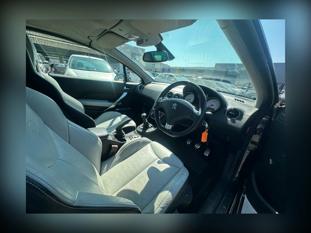 Peugeot 308 CC Cc 2.0 Hdi Roland Garros Euro 5 White #17