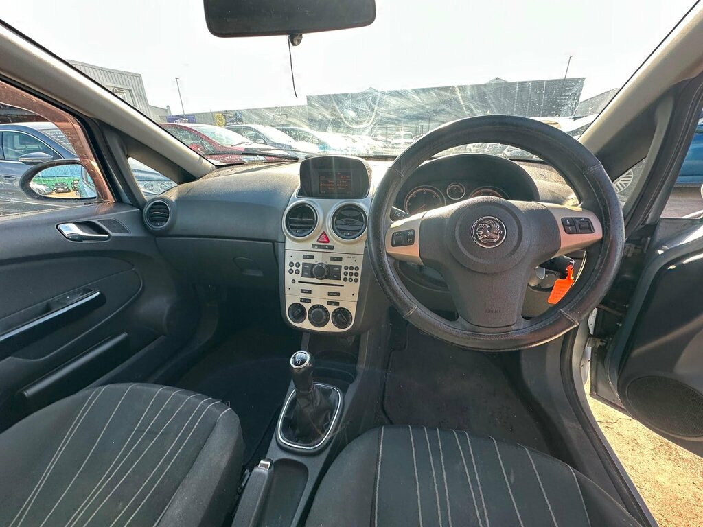Vauxhall Corsa 1.2I 16V Life Ac New Mot And Service Black #19