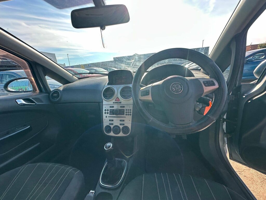 Vauxhall Corsa 1.2I 16V Life Ac New Mot And Service Black #21