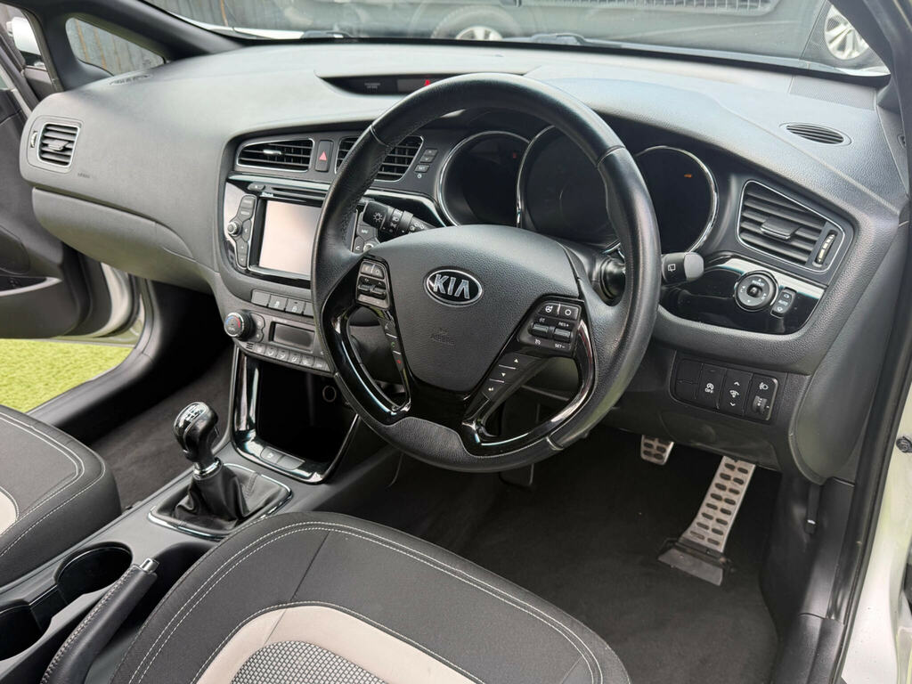 Kia Proceed 1.6 Gdi Ecodynamics Se Hatchback Silver #3
