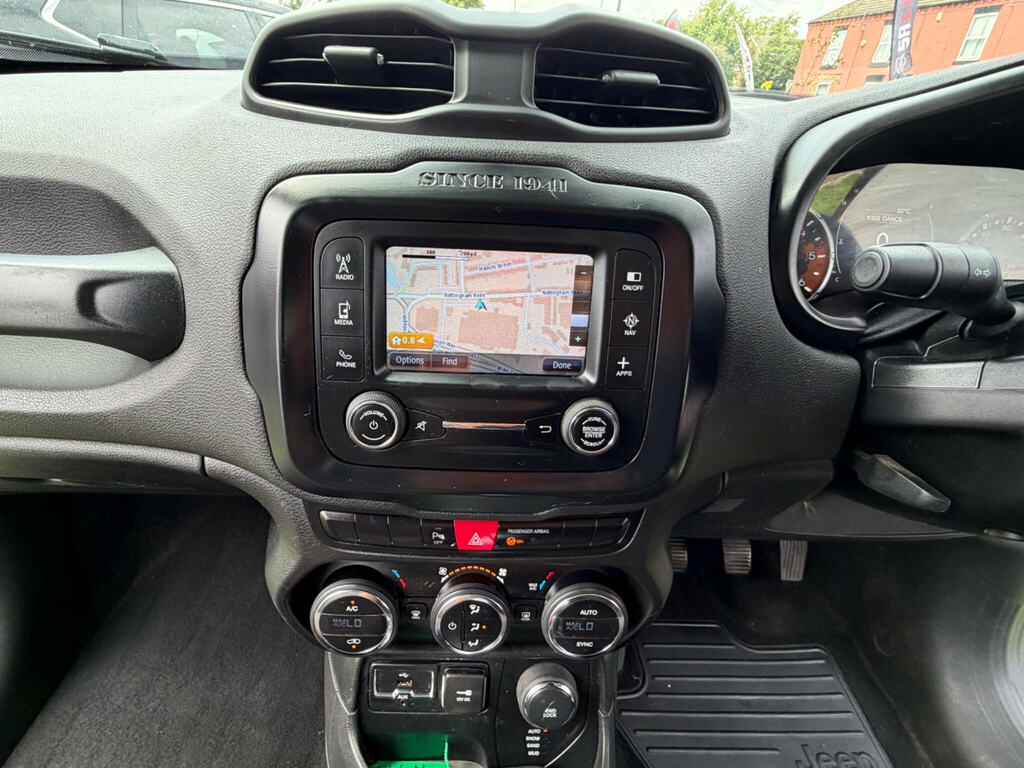 Jeep Renegade Limited 1.4 Multiair Ii 140Hp. Heated Leather. Sat White #35