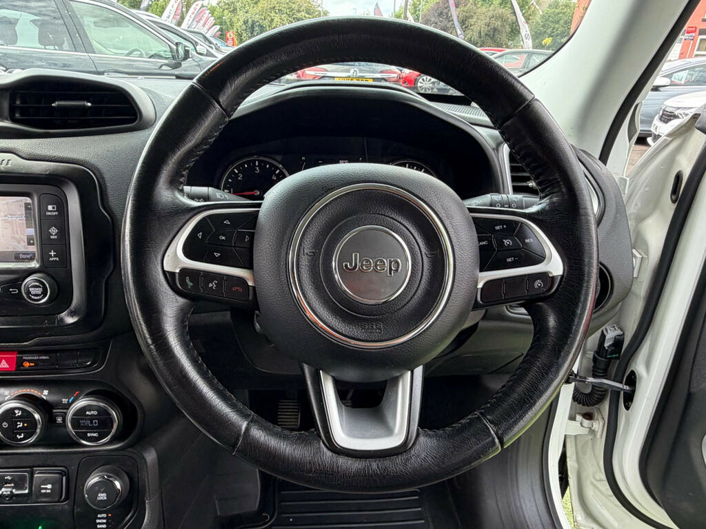 Jeep Renegade Limited 1.4 Multiair Ii 140Hp. Heated Leather. Sat White #37