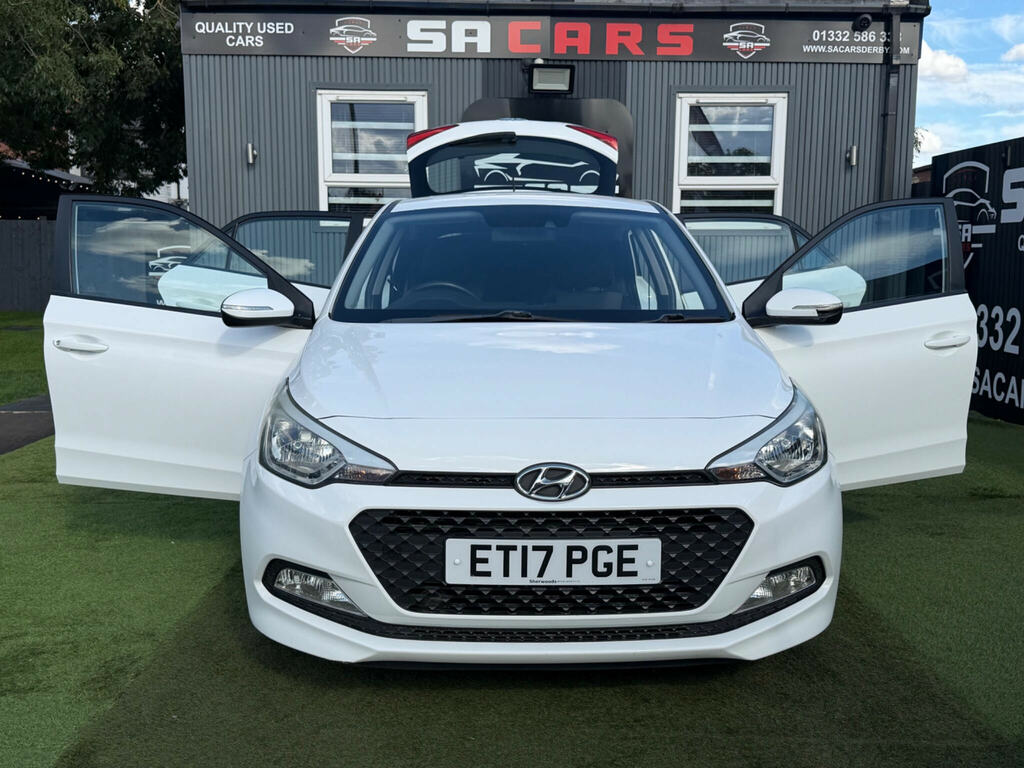 Hyundai I20 1.2 S Air 75 Ps White #17