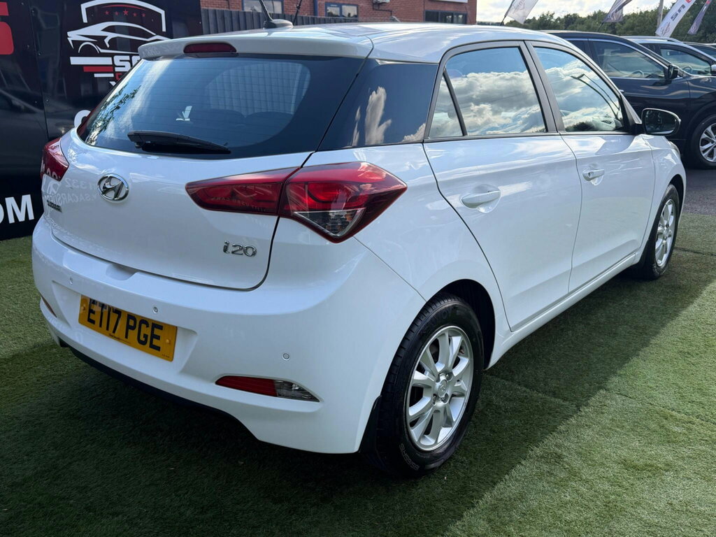 Hyundai I20 1.2 S Air 75 Ps White #10