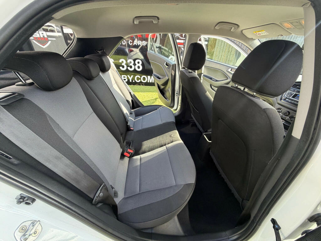 Hyundai I20 1.2 S Air 75 Ps White #23
