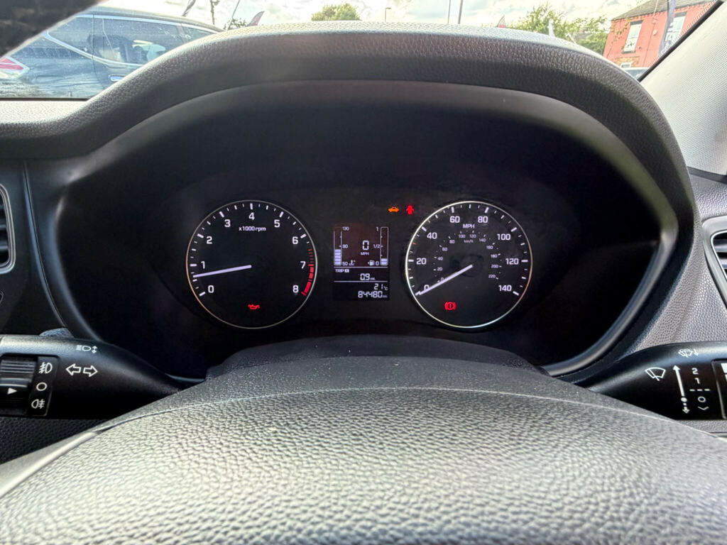 Hyundai I20 1.2 S Air 75 Ps White #38