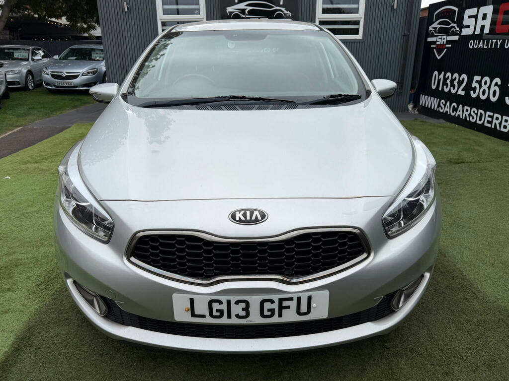 Kia Ceed 1.6 Gdi Ecodynamics 4 Hatchback Silver #4