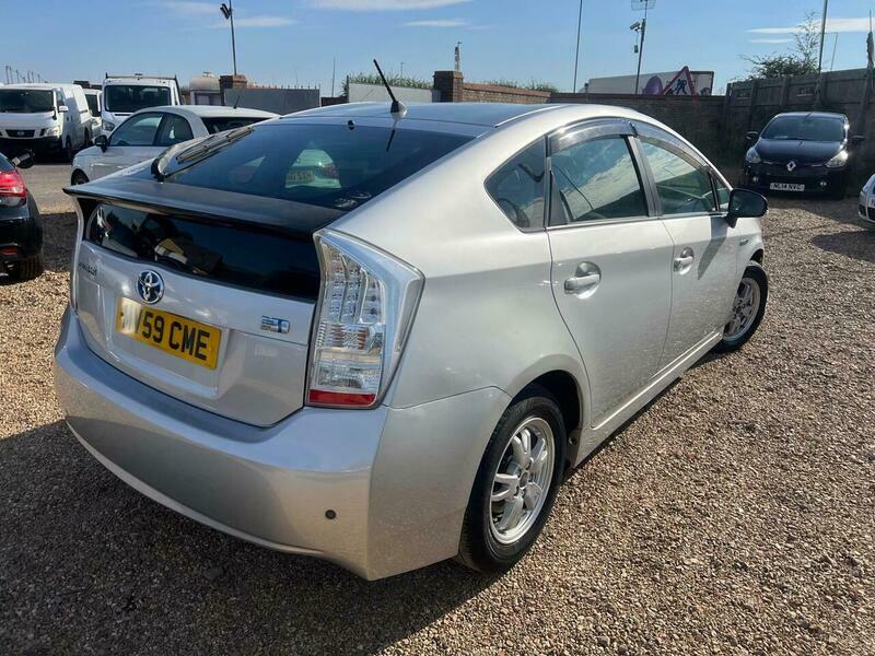 Toyota Prius 1.8 Vvt-h T3 Hatchback Silver #3