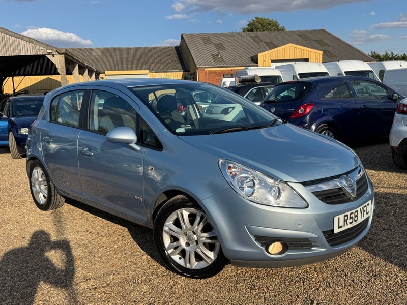 Vauxhall Corsa 1.4I 16V Club Silver #16