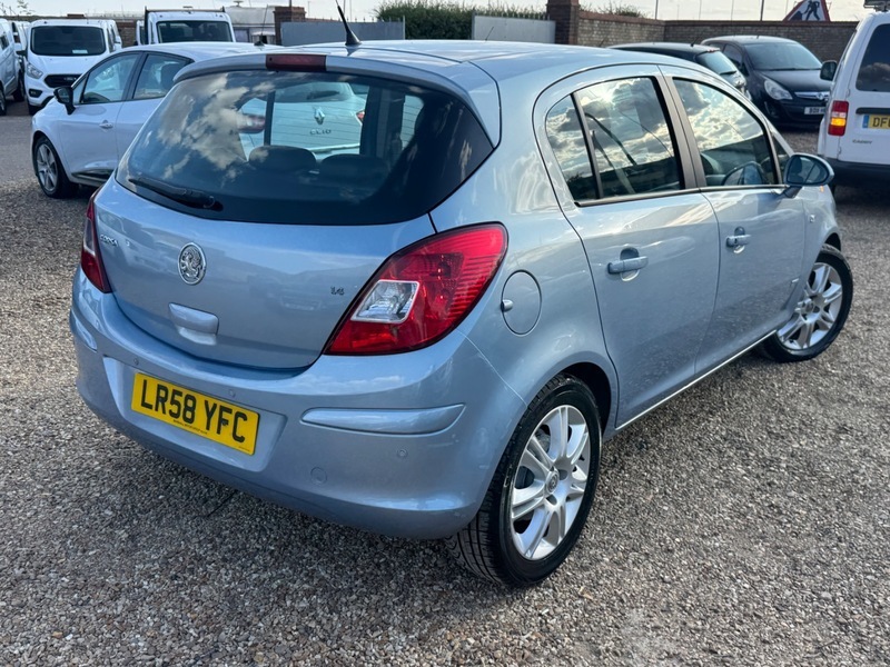 Vauxhall Corsa 1.4I 16V Club Silver #14