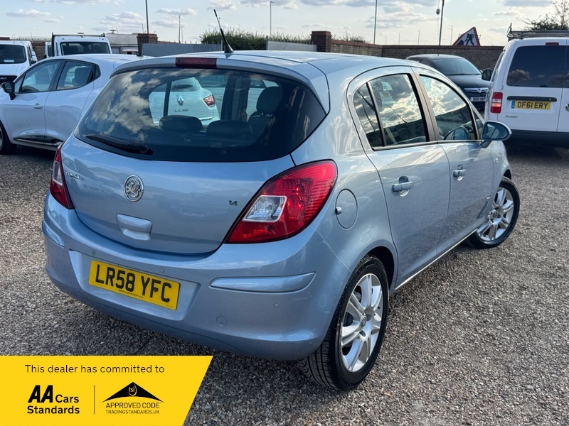 Vauxhall Corsa 1.4I 16V Club Silver #6
