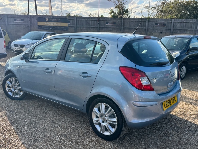Vauxhall Corsa 1.4I 16V Club Silver #13
