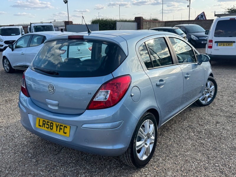 Vauxhall Corsa 1.4I 16V Club Silver #10