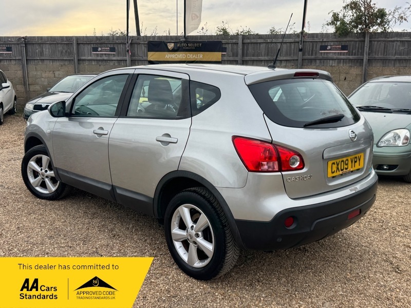 Nissan Qashqai 1.6 Visia Silver #3