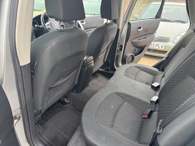 Nissan Qashqai 1.6 Visia Silver #18