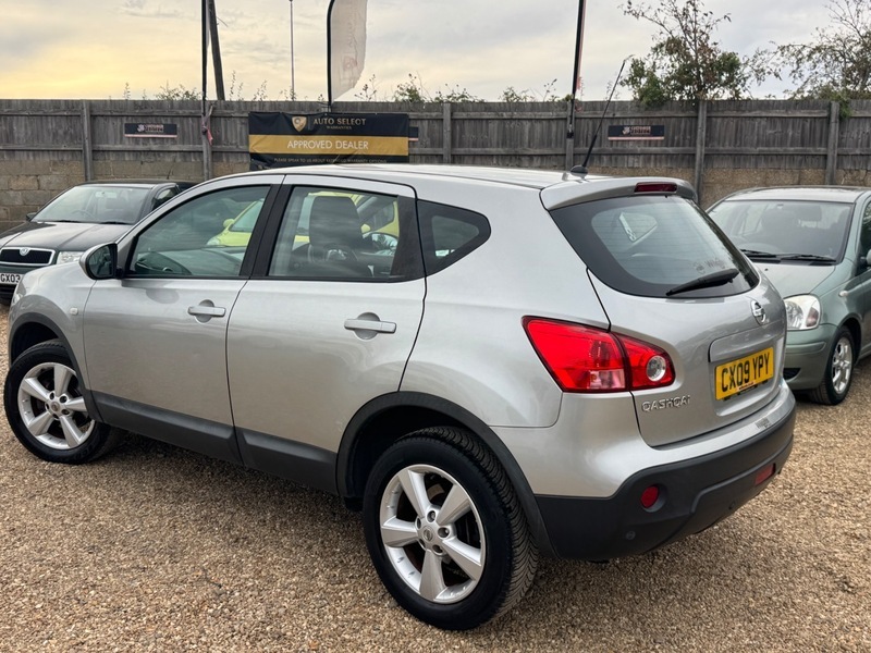 Nissan Qashqai 1.6 Visia Silver #13
