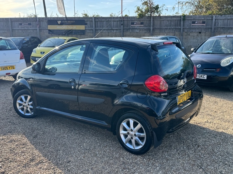 Toyota Aygo Vvt-i Black M M Black #6