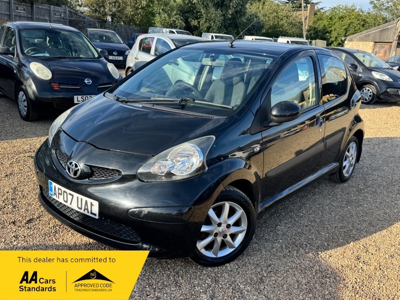 Toyota Aygo Vvt-i Black M M Black #4