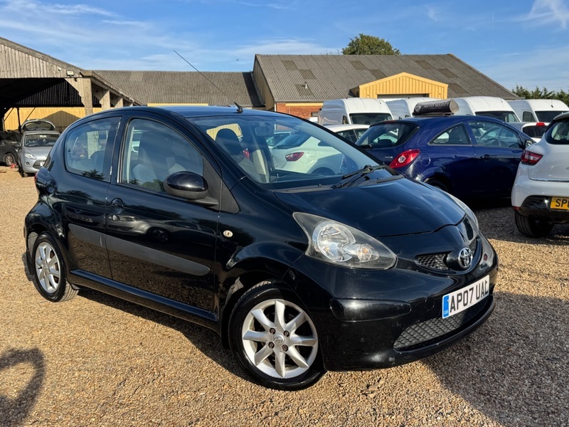 Toyota Aygo Vvt-i Black M M Black #5
