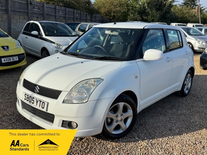 Suzuki Swift Vvts Glx White #2