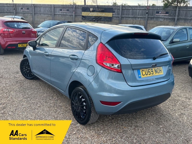 Ford Fiesta Style Plus Blue #4