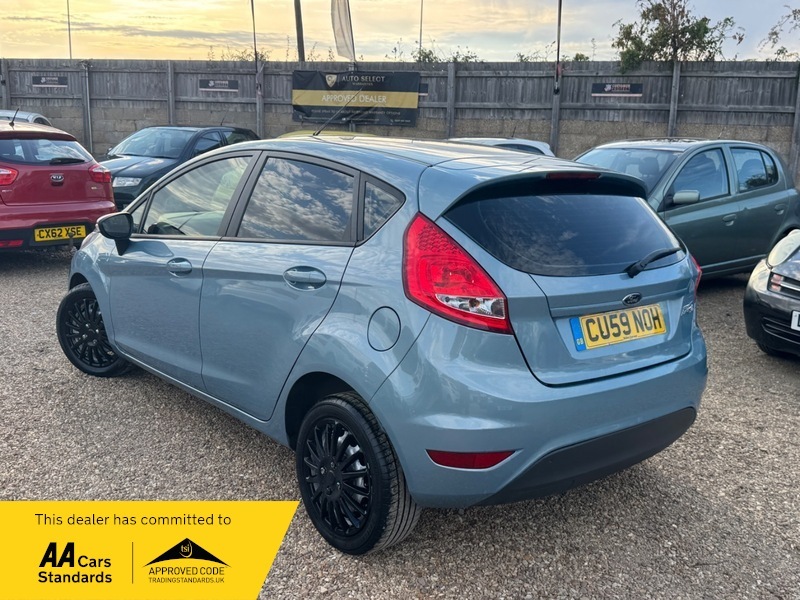 Ford Fiesta Style Plus Blue #5