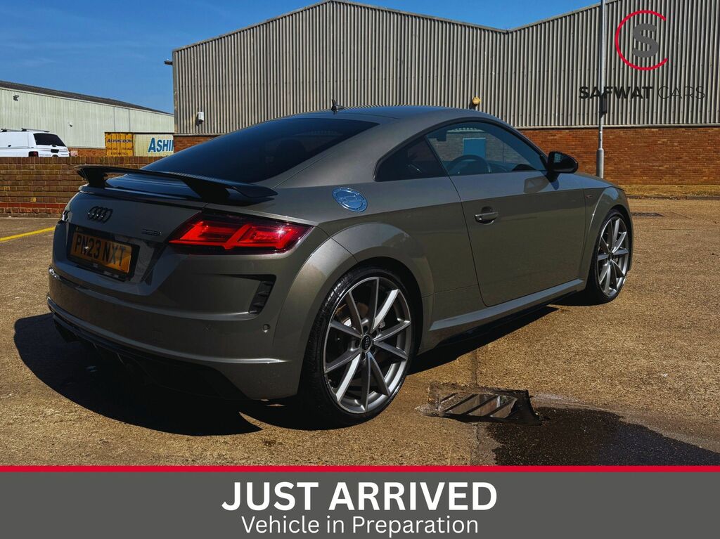 Audi TT 2023 2.0 Tfsi 45 Black Edition Coupe S Black #4