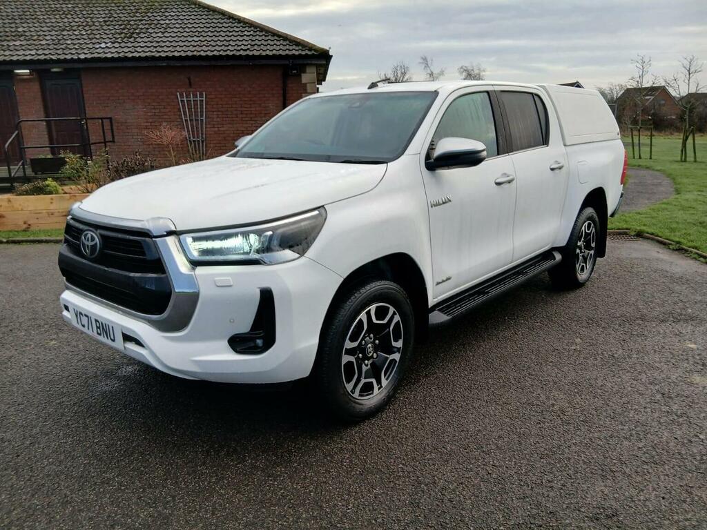 Toyota HILUX Pickup 2.8 D-4d Invincible 4Wd Euro 6 Ss 4 White #2