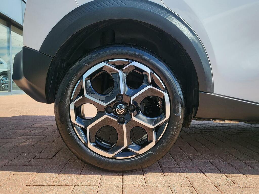 Citroen C3 1.2 Turbo Plus Hatchback Euro 6 #45