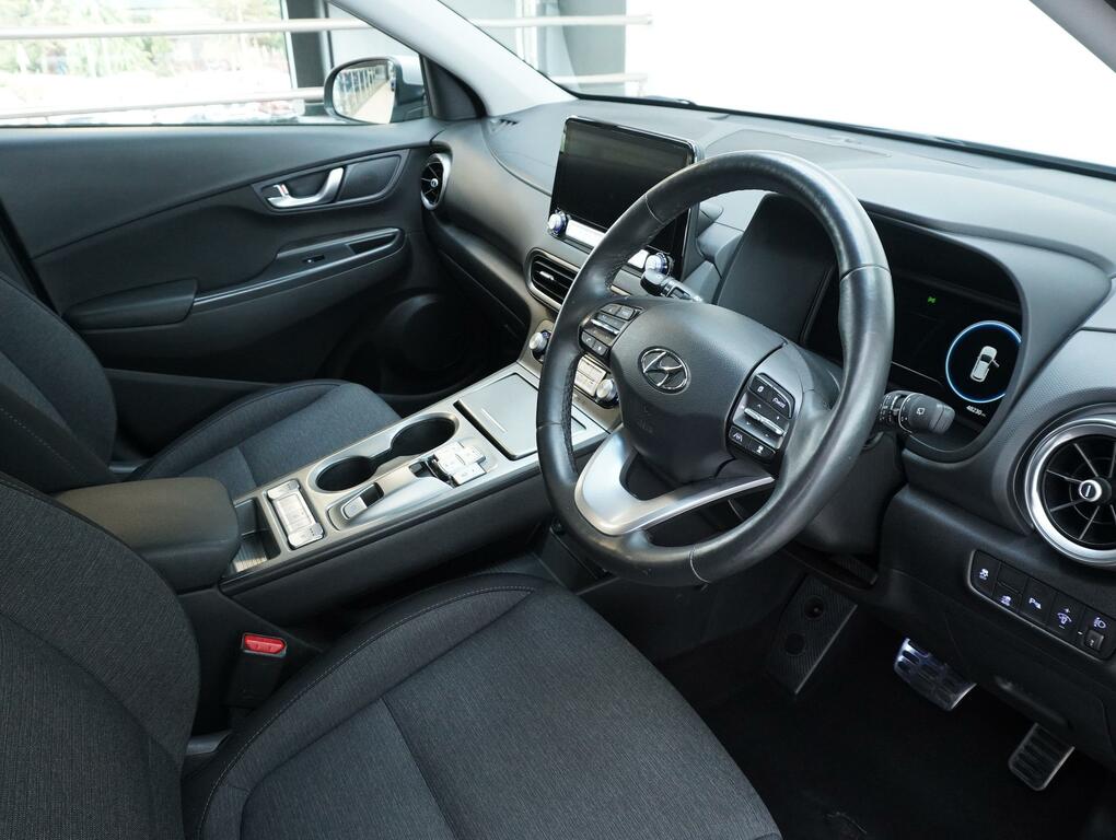 Hyundai Kona 39Kwh Premium Suv 10.5Kw Charge YUI7155 Grey #3