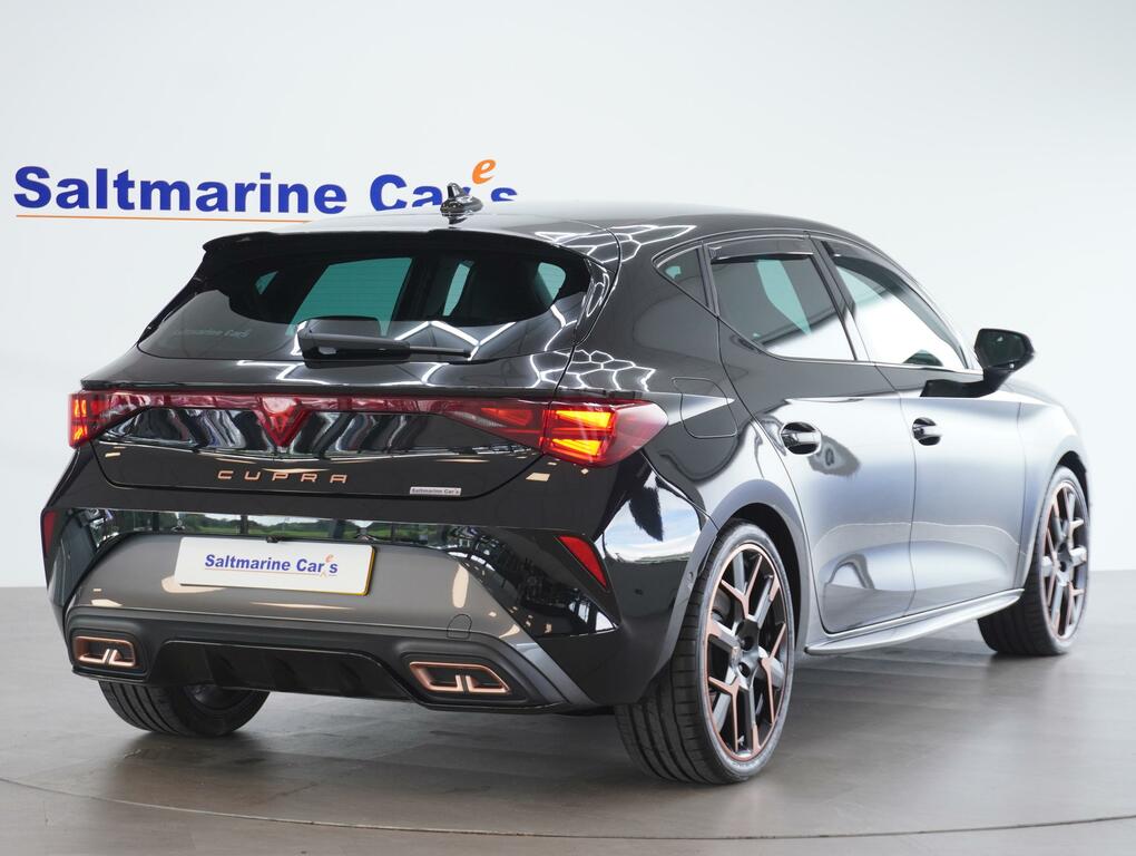 Cupra Leon 1.5 Ehybrid 25.8Kwh Vz3 Hatchback Plug- Black #4