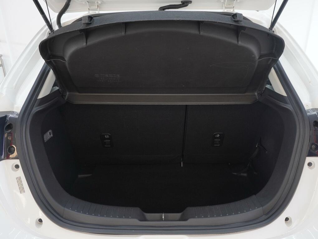 Mazda 2 Se-l Nav 90 Ps ASZ2431 White #6