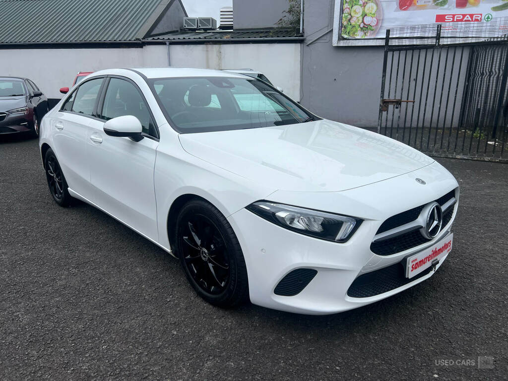 Mercedes-Benz A Class A180d Sport Executive White