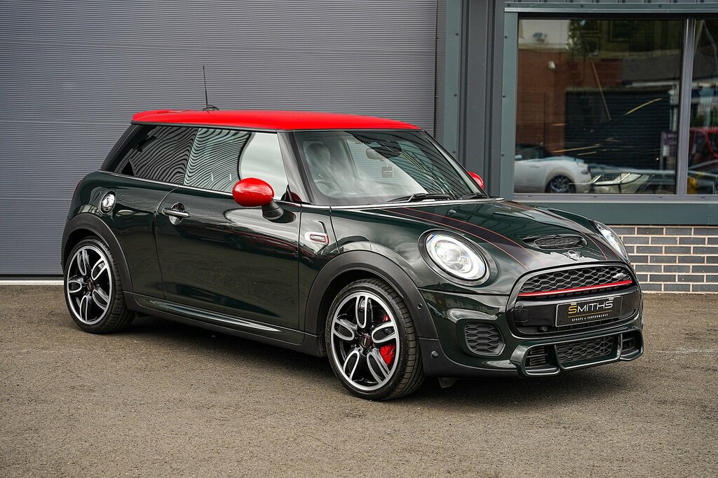 Mini Hatch John Cooper Works Green