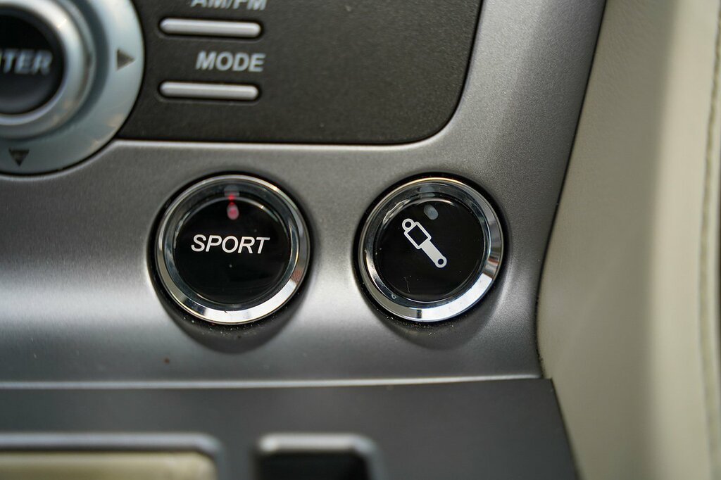 Aston Martin DB9 V12 Volante T-tronicii Euro 5 Black #17