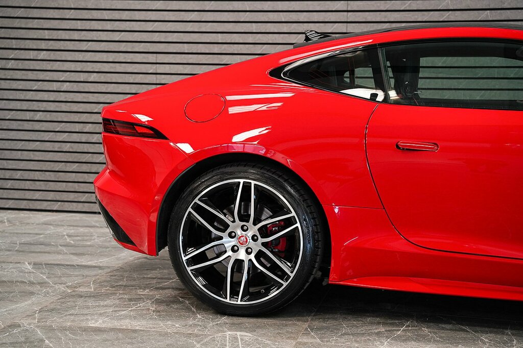 Jaguar F-Type I Chequered Flag Red #6