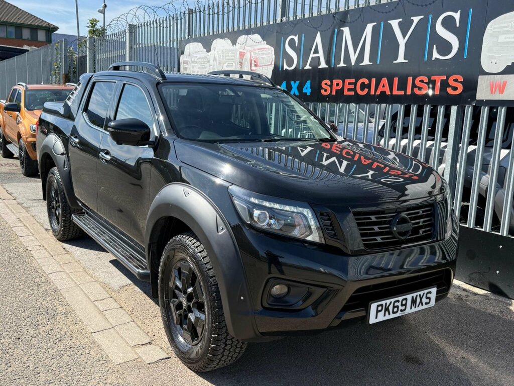 Nissan Navara 2.3L Tekna Black #13