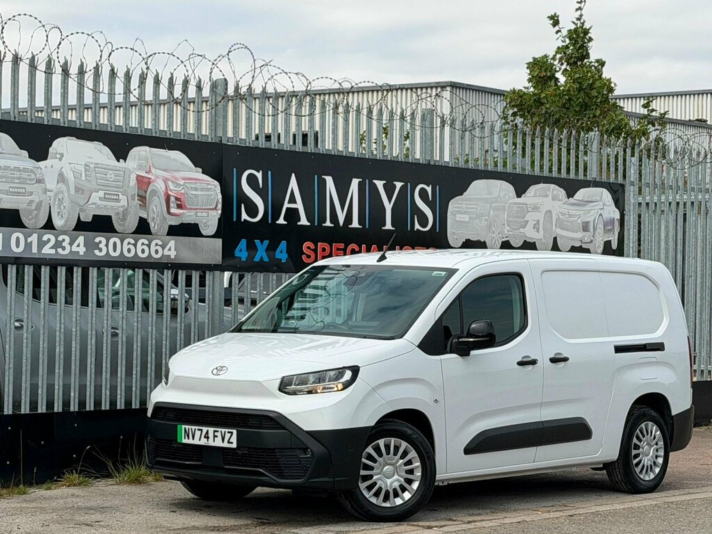 Toyota PROACE 50Kwh Icon Long Panel Van Lwb 6Dr White