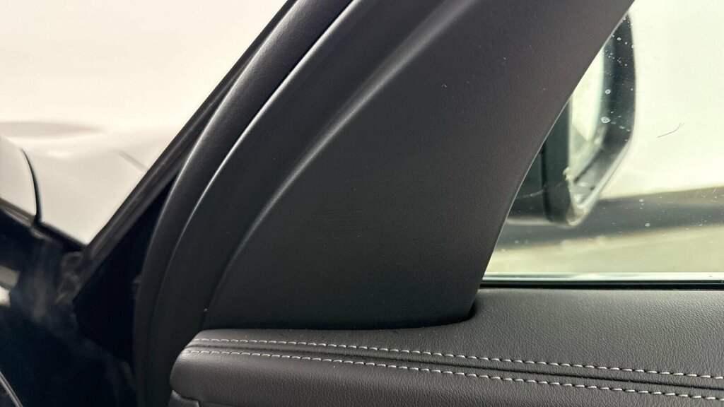 BMW X1 U11 Sdrive18d Sport Black #40