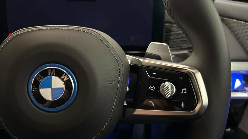 BMW 7 Series 750E Xdrive M Sport Black #31